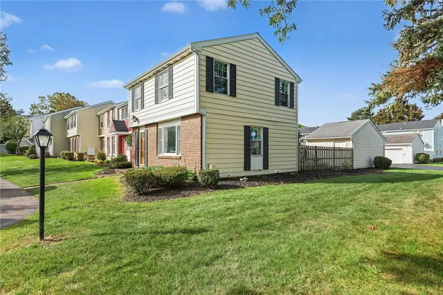 37 Summit Knolls Drive, Webster, NY 14580 - #3
