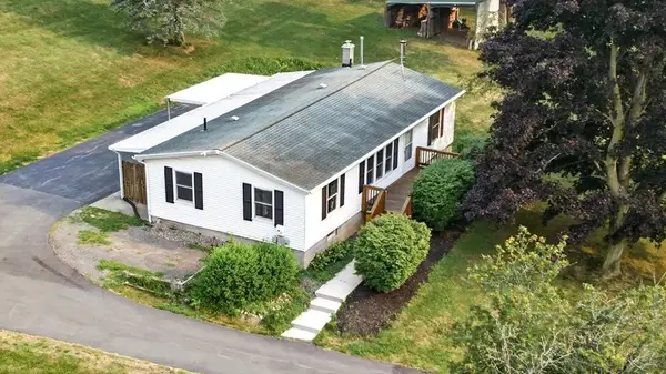 872 Brownsville Road, Victor, NY 14564