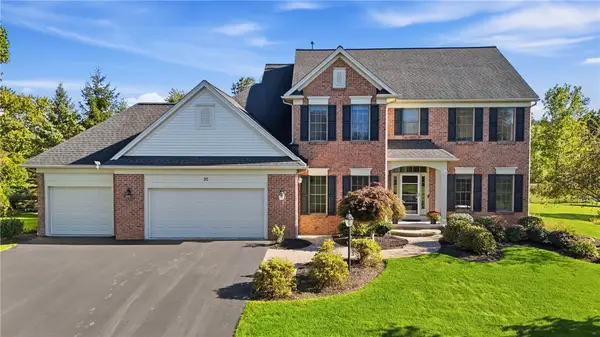 30 Rollins Crossing, Pittsford, NY 14534