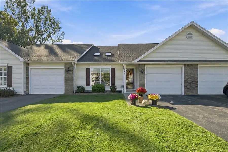 221 Rayfield Circle, Webster, NY 14580 - #2