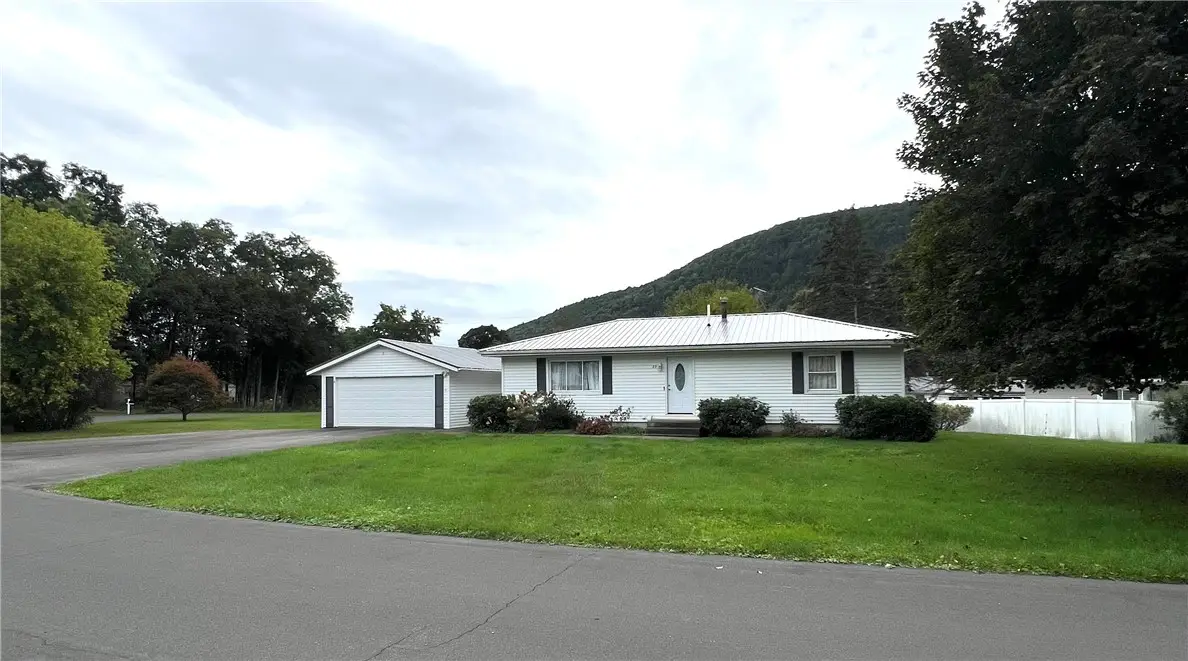 29 Sunset Circle, Elmira, NY 14903 - #1