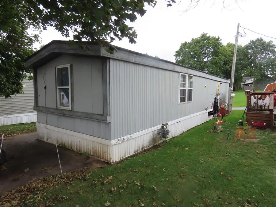 5 Mobile Parkway, Newark, NY 14513 - #3