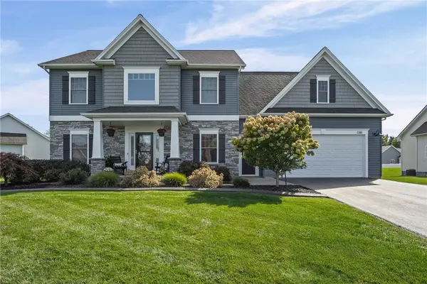 1381 Meadow Breeze Lane, Webster, NY 14580