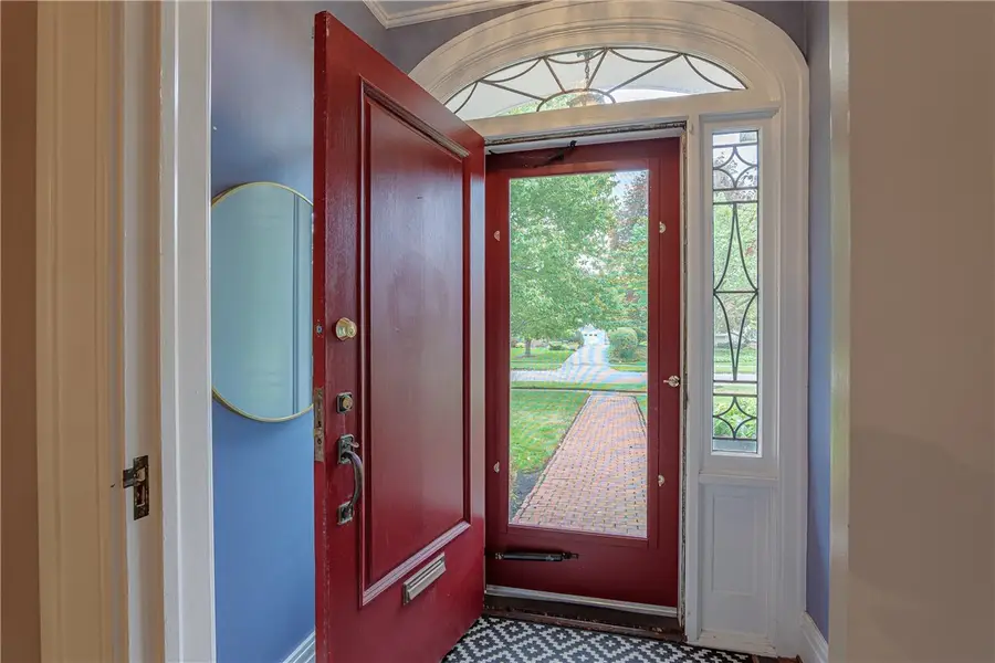 381 Beresford Rd, Rochester, NY 14610 - #3