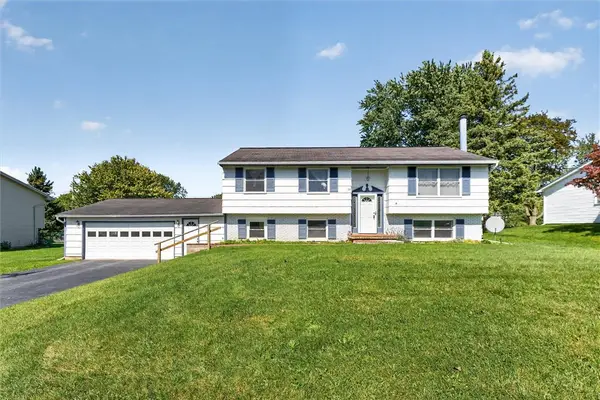 38 Kathy Drive, Pittsford, NY 14534
