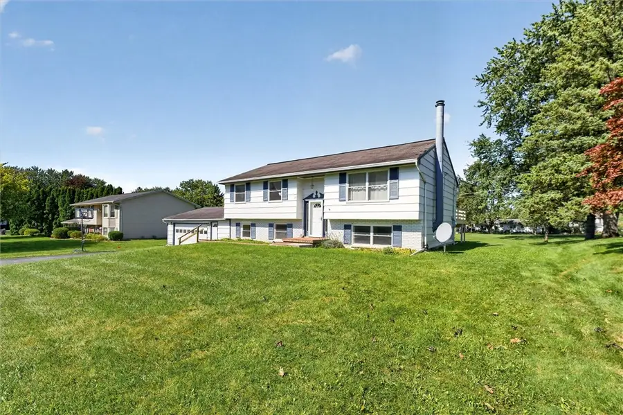 38 Kathy Drive, Pittsford, NY 14534 - #2