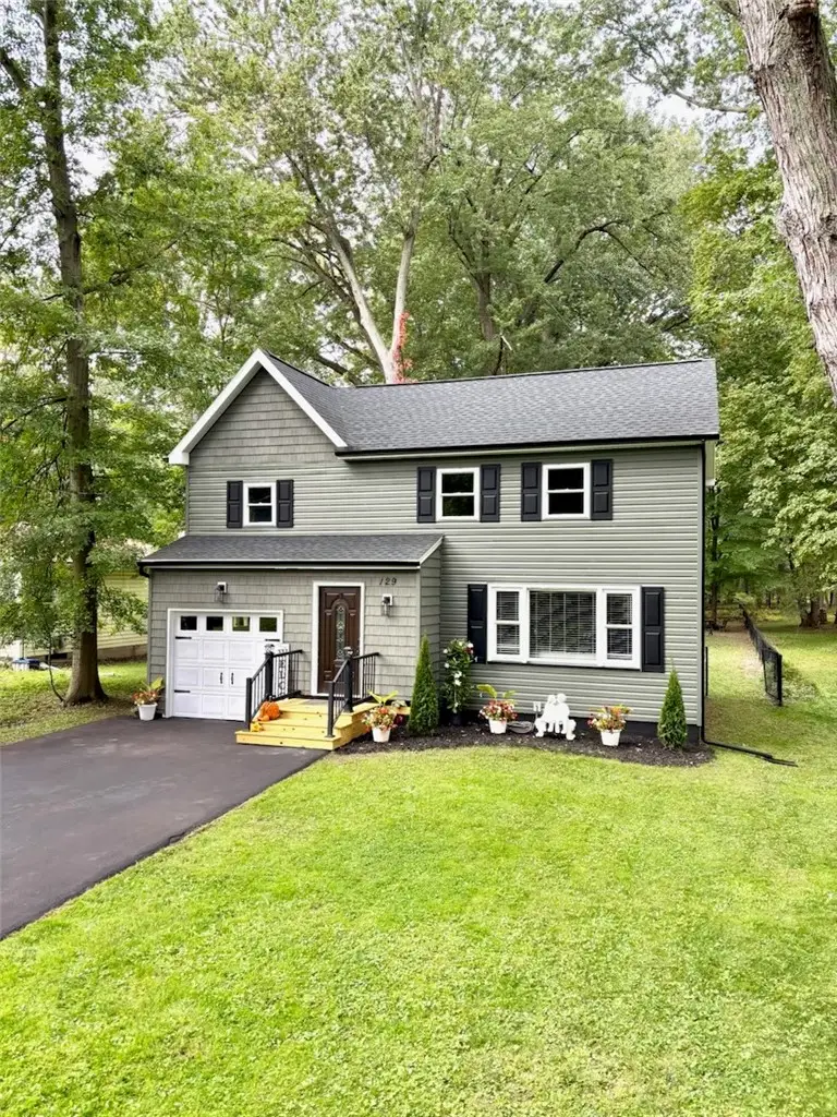 129 Bastian Road, Rochester, NY 14623 - #1
