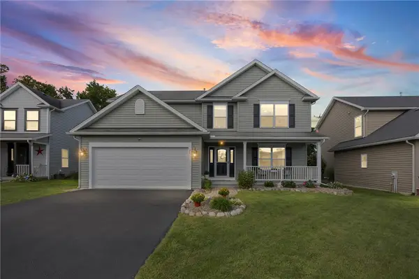 77 Rangers Court, Rochester, NY 14612