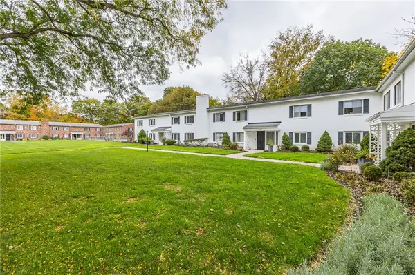 29 Lost Mountain, Rochester, NY 14625