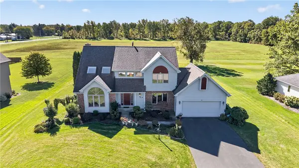 38 Alden Glen Drive, Webster, NY 14580