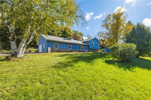 2114 Parker Rd, Newark, NY 14513