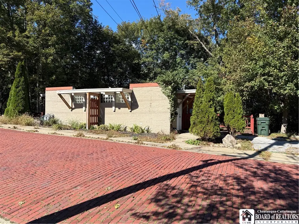 212 Front Street, Jamestown, NY 14701 - #1