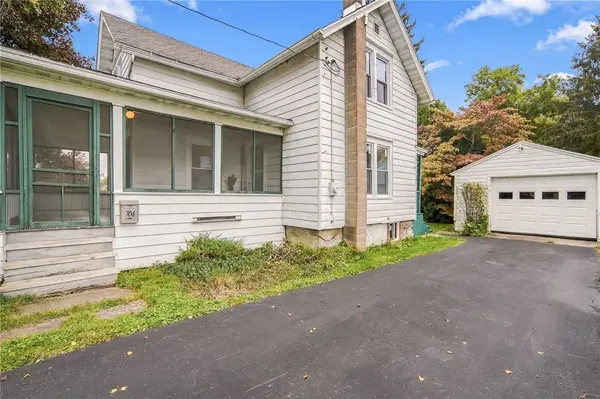 704 1st Street, Liverpool, NY 13088