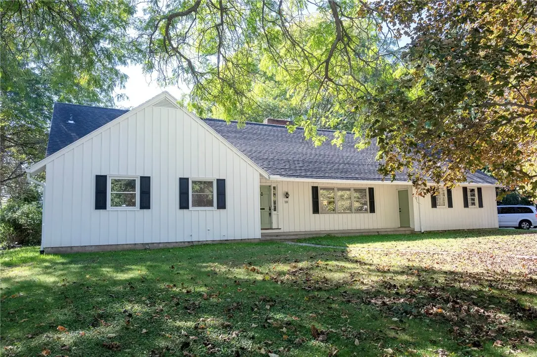 10 Poplar Lane, Le Roy, NY 14482 - #1