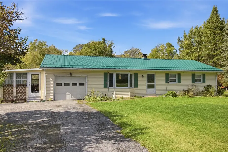 9378 Clipnock Road, Stafford, NY 14143 - #2