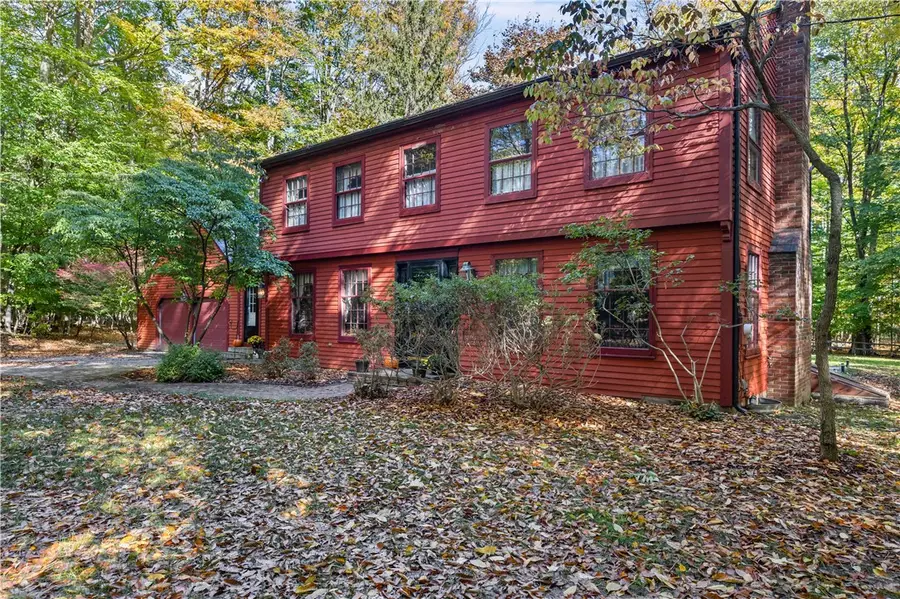 562 W Bloomfield Road, Pittsford, NY 14534 - #3