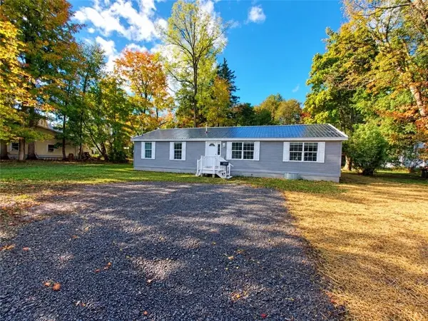 6173 Lake Avenue, Wolcott, NY 14590
