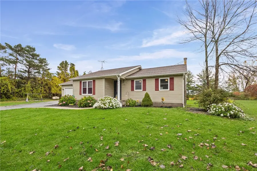 6383 Thwing Road, Le Roy, NY 14482 - #2