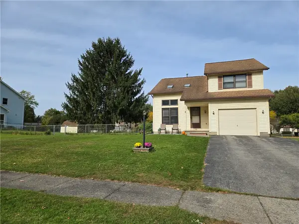 2 Cheshire Lane, Rochester, NY 14624