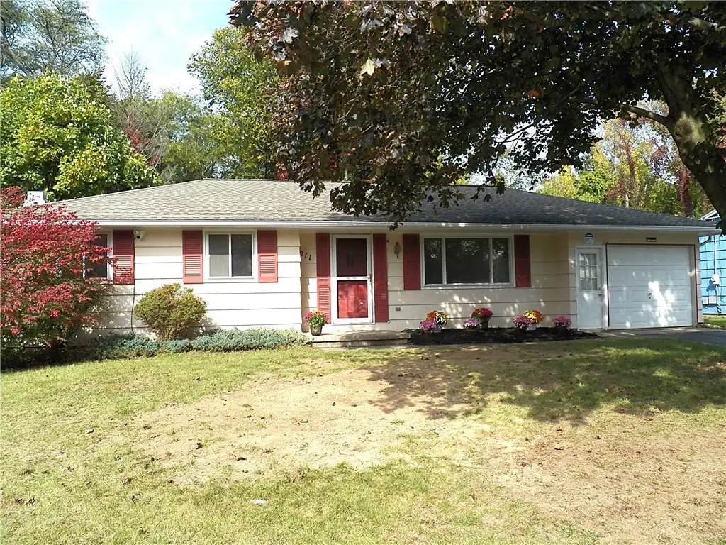 211 Shadmore Drive, Rochester, NY 14626 - #1