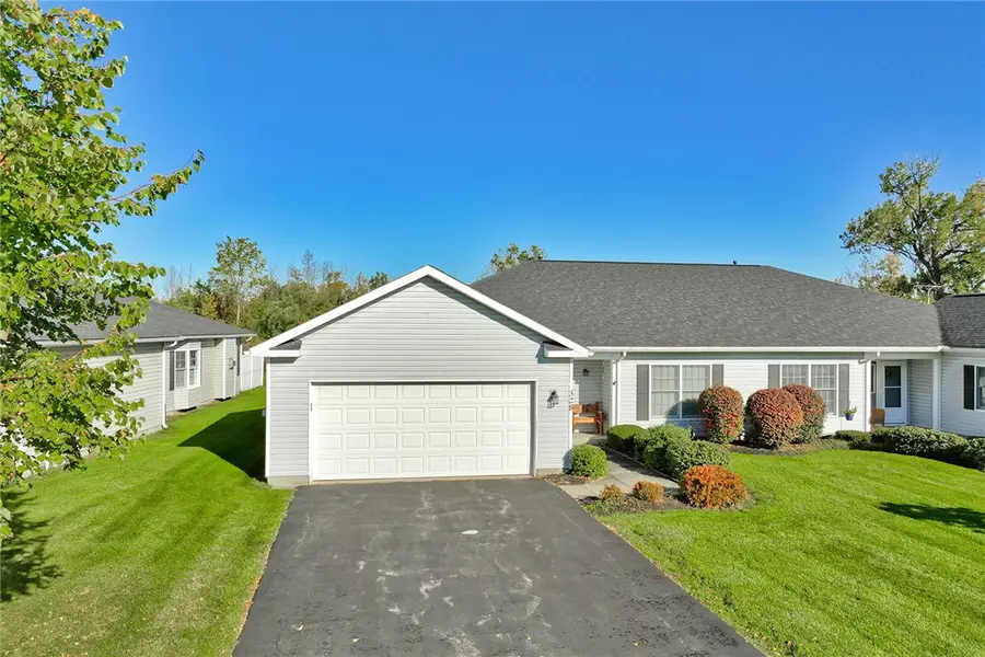 328 Walker Drive, Canandaigua, NY 14424 - #3
