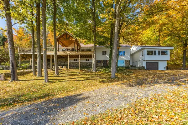 6062 State Route 21, Naples, NY 14512