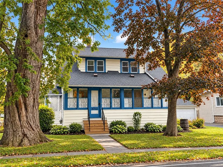 6252 Bennett Street, Williamson, NY 14589 - #2