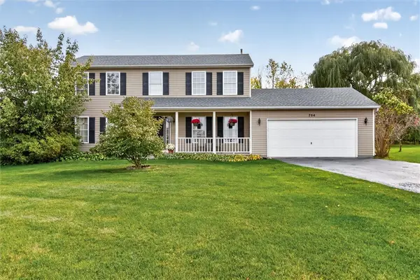 704 Lake View Knls, Ontario, NY 14519