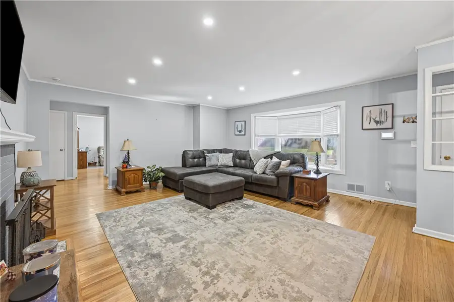 32 Cedargrove Drive, Rochester, NY 14617 - #2