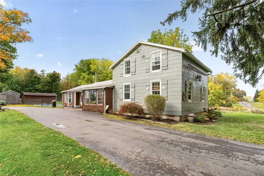 7813 Hamilton Street Extension, Williamson, NY 14589 - #2