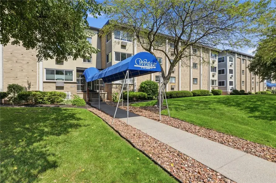 811 Westage At The Harbor, Rochester, NY 14617 - #3