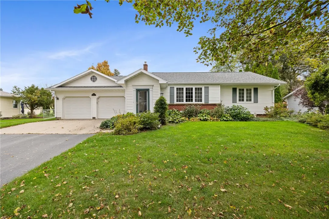 34 Munger Street, Bergen, NY 14416 - #1
