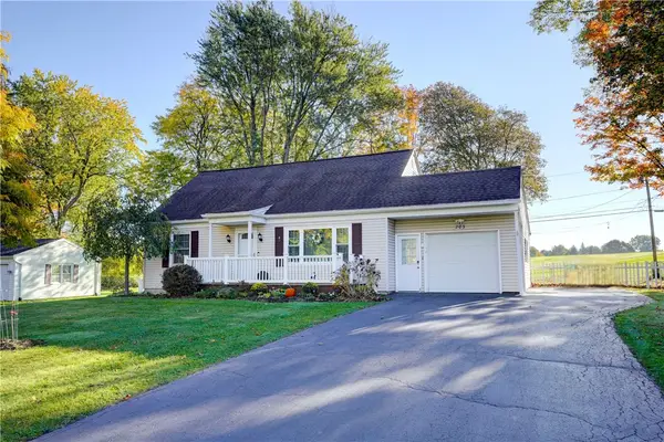 203 Cape Cod Way, Rochester, NY 14623