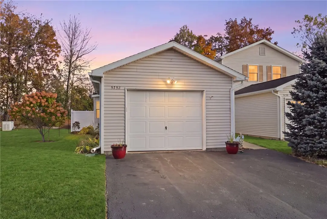 5752 Running Brook Road, Farmington, NY 14425 - #1