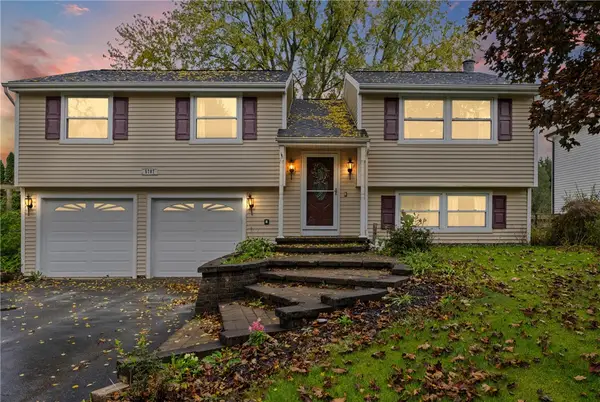 5787 Bonnie Brae Circle, Farmington, NY 14425