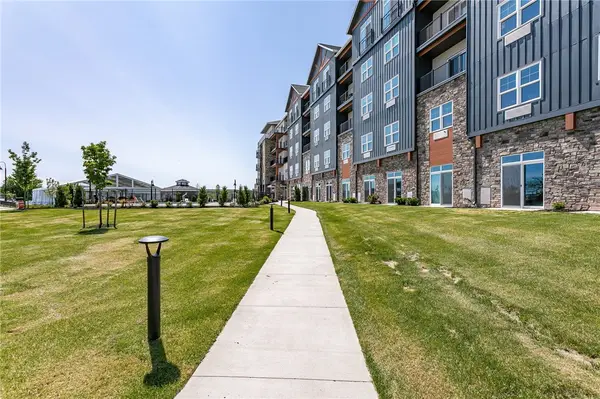 205 Lakeshore Drive #422, Canandaigua, NY 14424