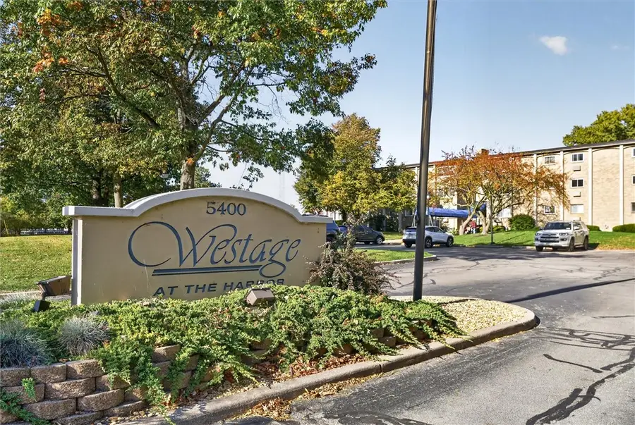 813 Westage At The, Rochester, NY 14617 - #2
