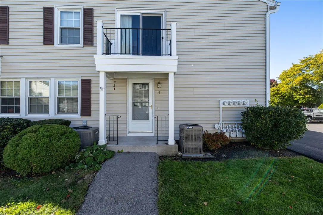7 Eagle Lane, Fairport, NY 14450 - #1
