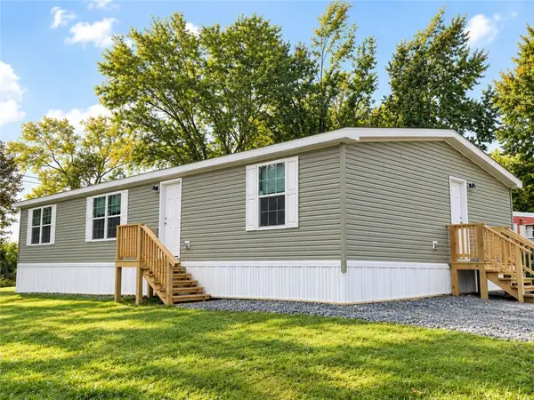 71 Lored Drive, Farmington, NY 14425