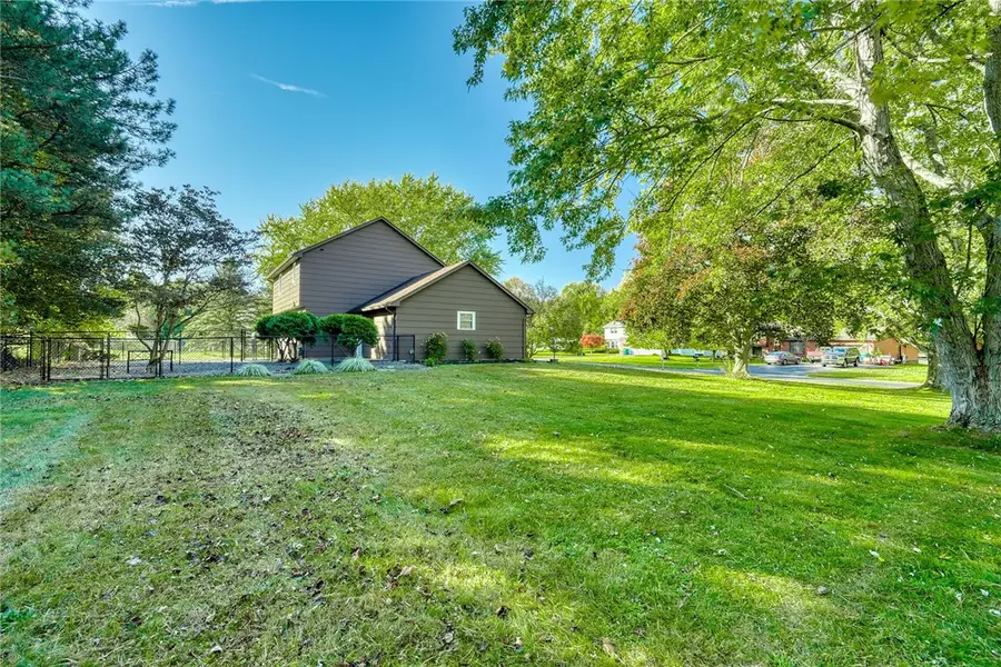 512 Sherborne Road, Webster, NY 14580 - #3