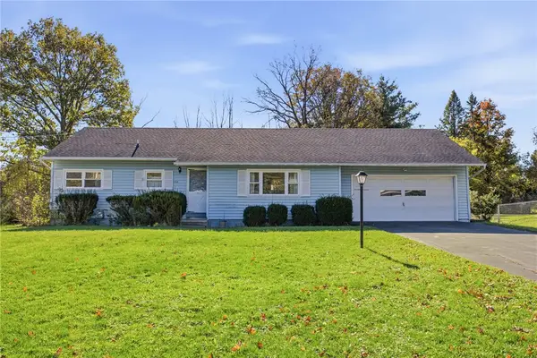 124 Green Clover Drive, Henrietta, NY 14467