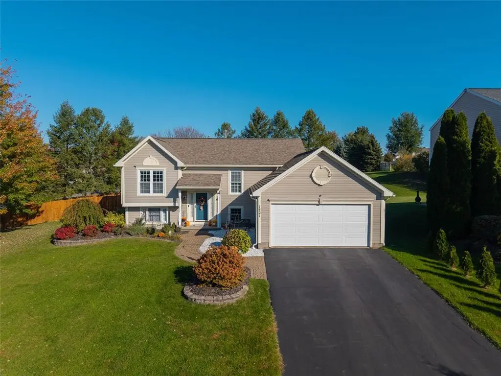 1421 Sunrise Drive, Walworth, NY 14568 - #1