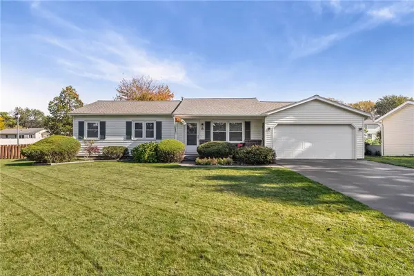 8 Stafford Way, Rochester, NY 14626