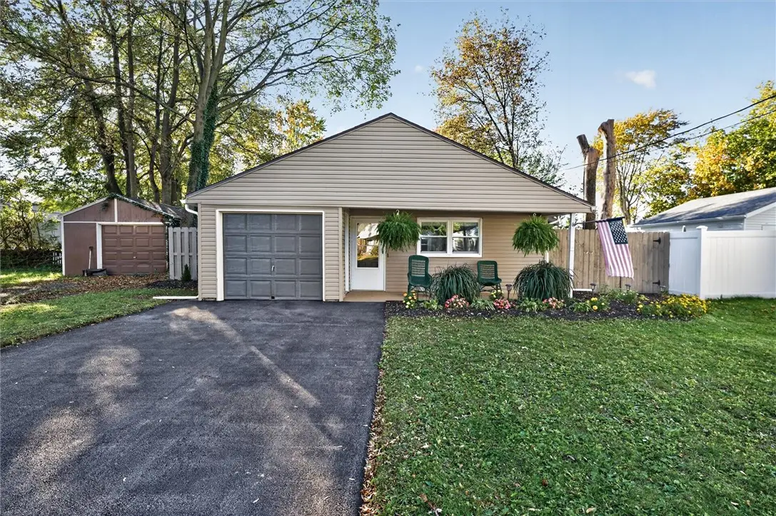 39 Laurelhurst Road, Rochester, NY 14626 - #1