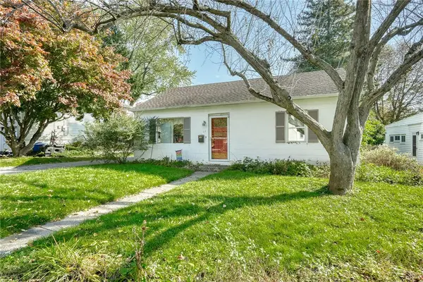 28 Audley Way, Rochester, NY 14610