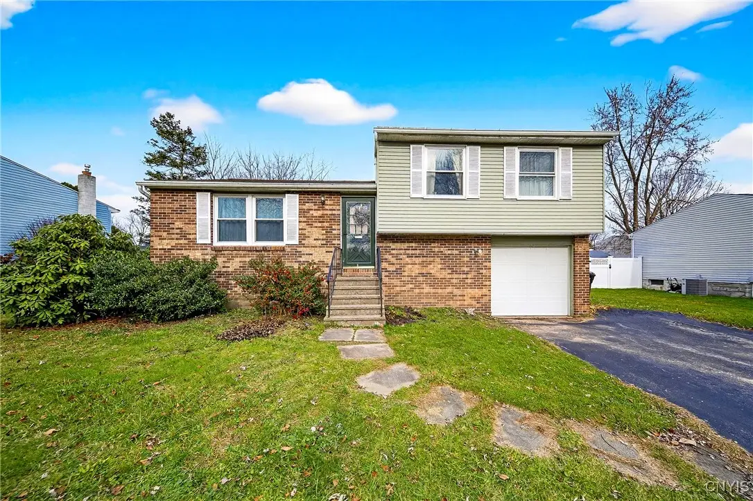 113 Rocky Road, Liverpool, NY 13090 - Image #1