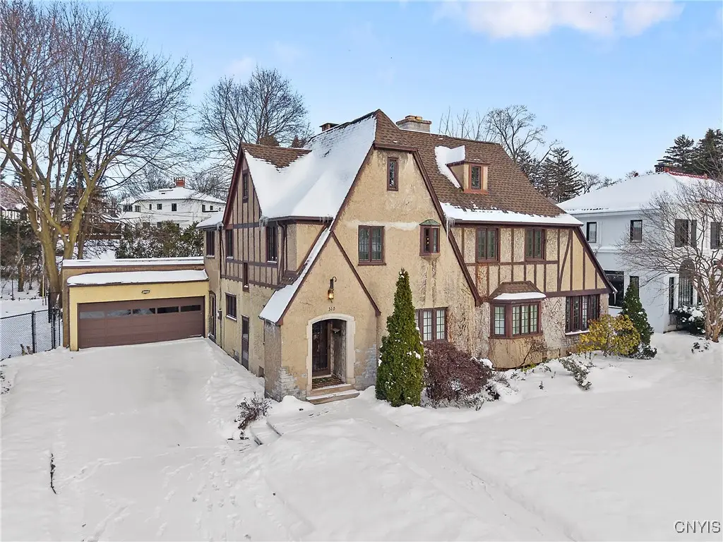 310 Sedgwick Drive, Syracuse, NY 13203 - Image #1