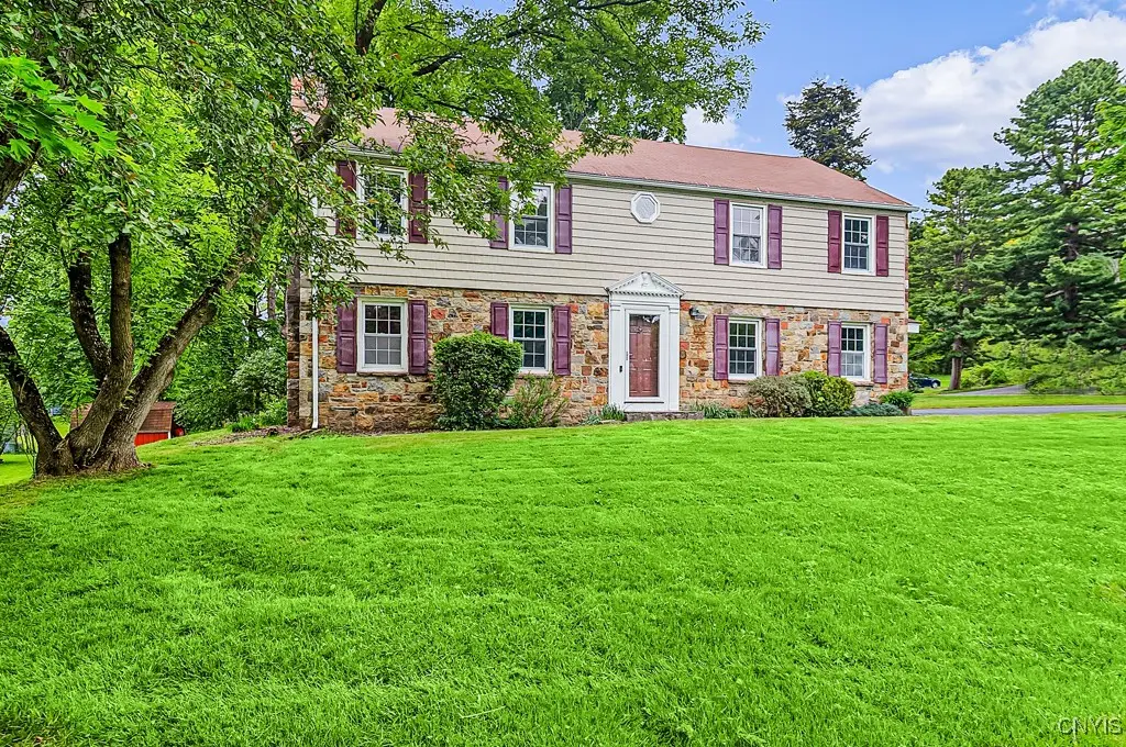 5 Glencrest Blvd, New Hartford, NY 13413 - Image #1