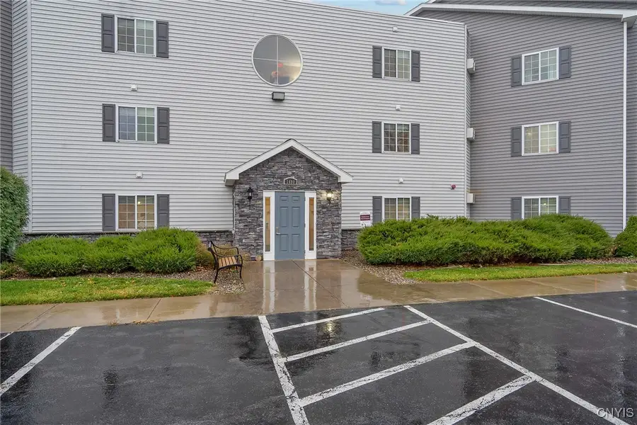 1419 Landrush Way, Baldwinsville, NY 13027 - Image #2