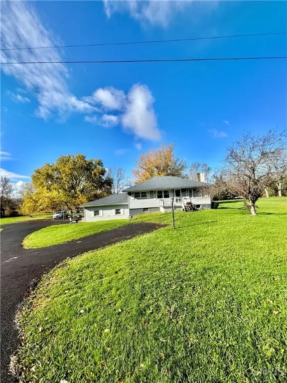 6939 State Route 90 N, Cayuga, NY 13034